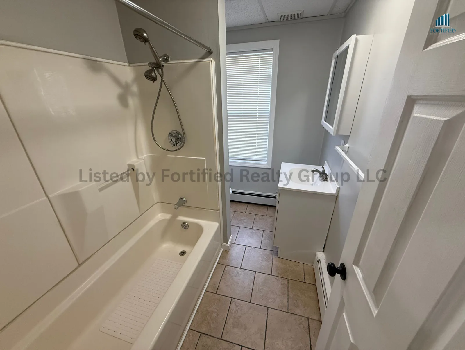 Bathroom — 41 Donnelly St #2, Fall River MA