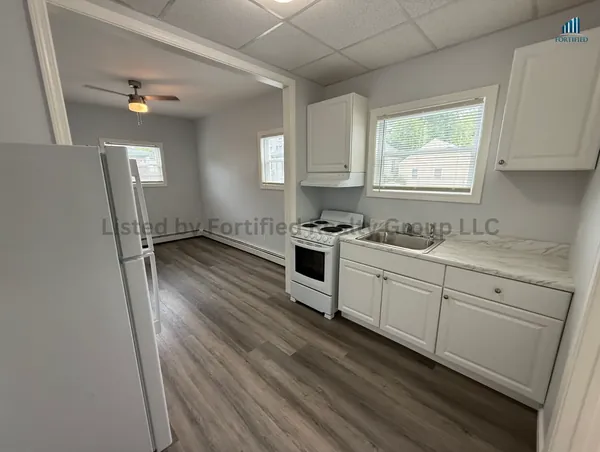 552 Maple St 1R — rented by Fortified Realty Group